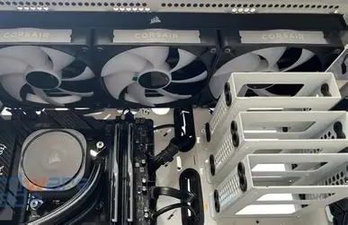 Corsair iCUE LINK TITAN 420 RX RGB AIO Liquid CPU Cooler - Image 2